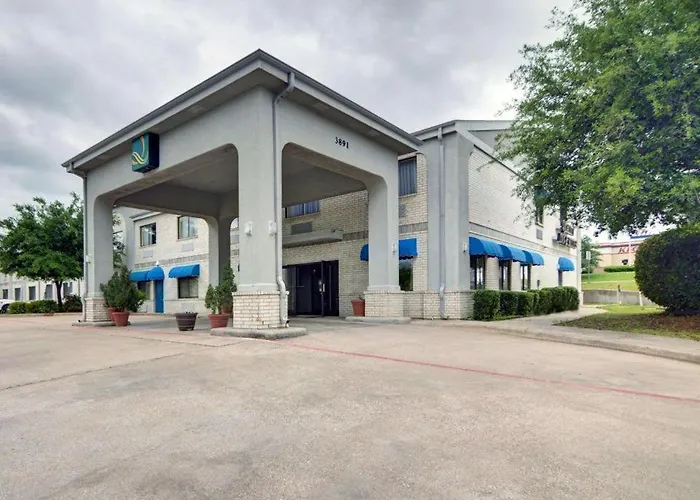 Quality Inn & Suites