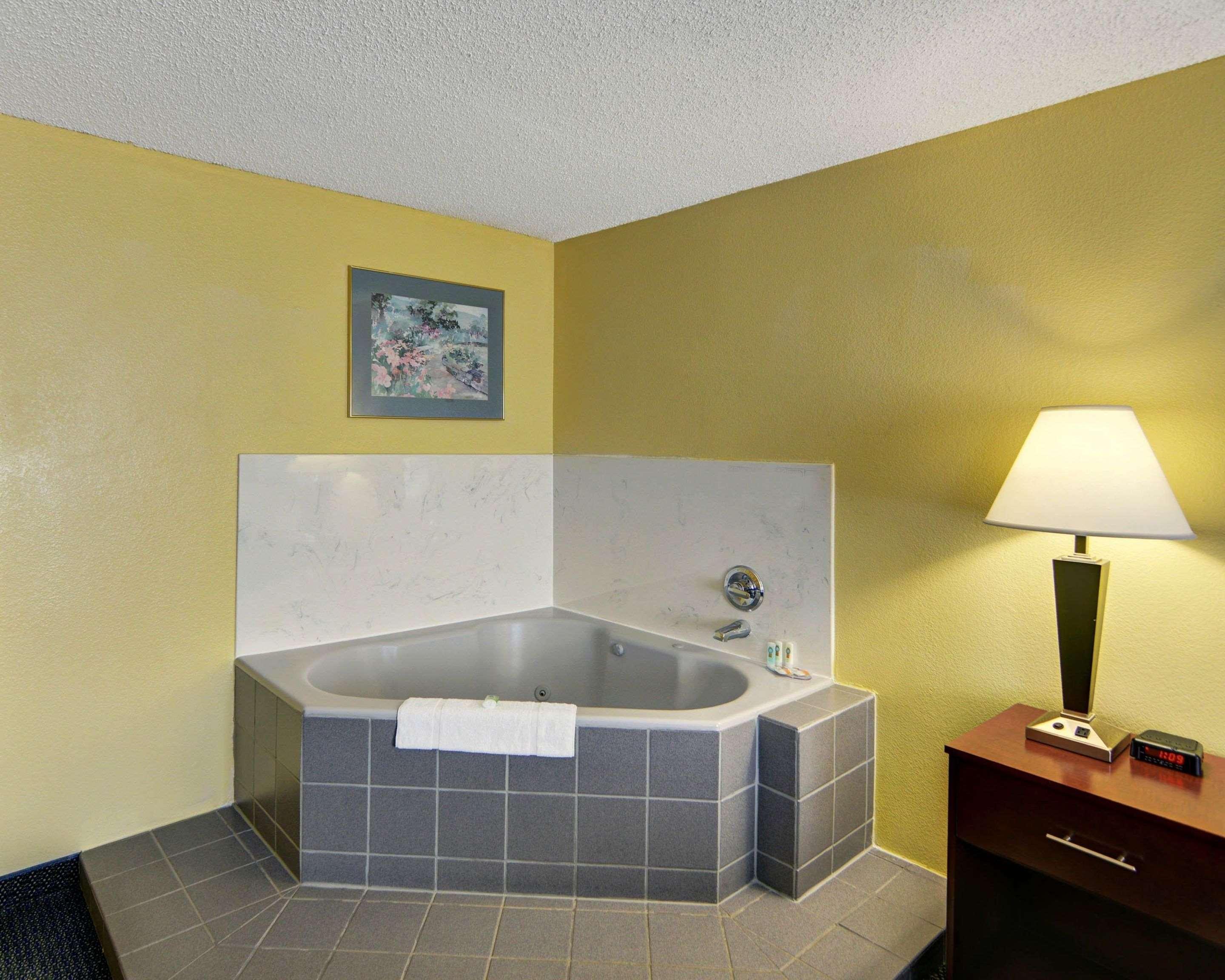 Quality & 2* Grand Prairie